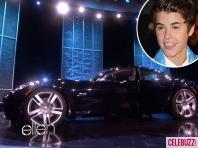 Justin Bieber vừa bất ngờ được quản lý Scooter tặng quà sinh nhật thứ 18 là chiếc xe ô tô Fisker Karma, trị giá hơn một trăm nghìn đô đúng lúc Justin xuất hiện trên chương trình Ellen DeGeneres'.